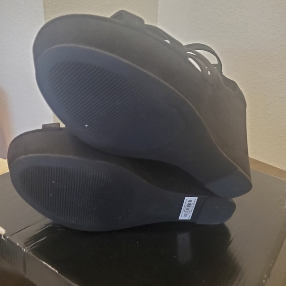 Torrid Wedges - Picture 4 of 4